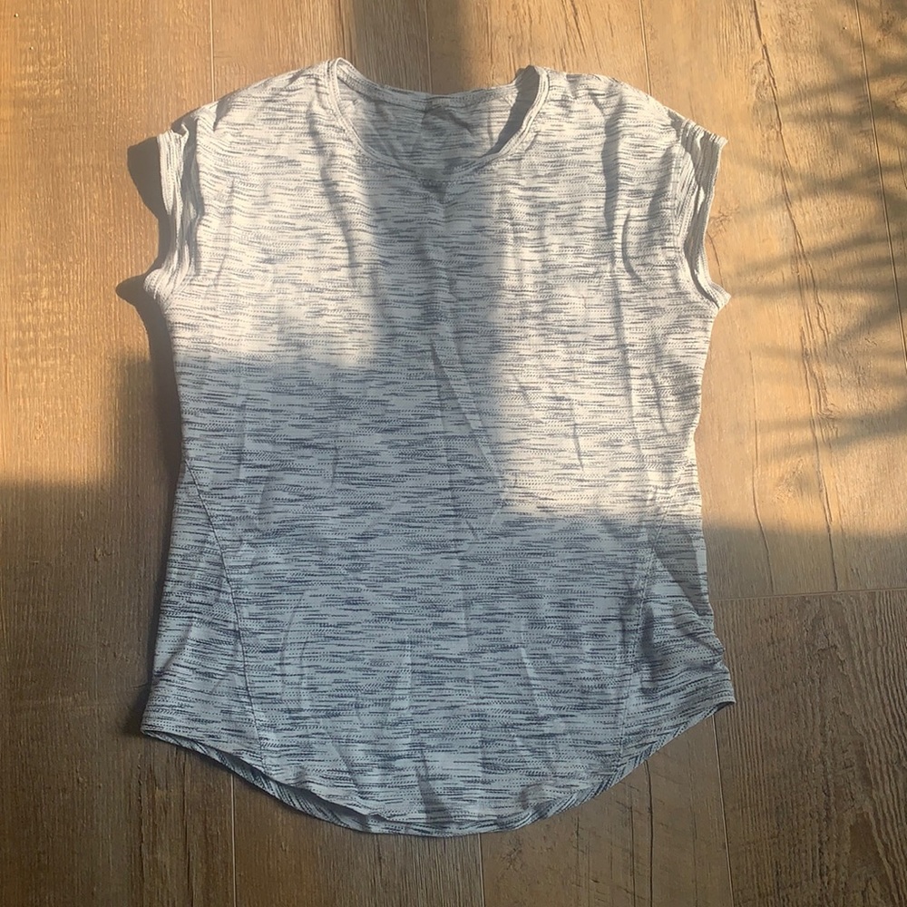 lululemon short sleeve top
